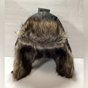Eddie Bauer Man's Black Winter Hat with Faux Fur Trim
